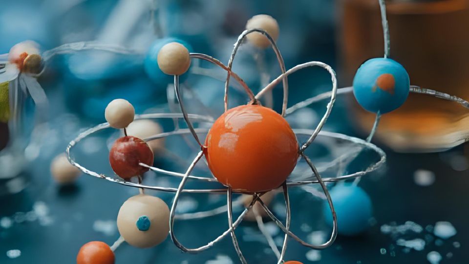 Az atom az anyag legkisebb részecskéje, amely megőrzi annak kémiai tulajdonságait. Minden anyag atomokból épül fel, amelyek magból és körülötte keringő elektronokból állnak. Az atom felépítésének megértése alapvető a kémia világában.